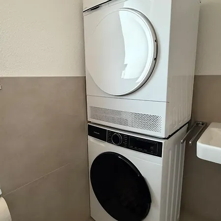 Luxury 4 Bedrooms Self Check In Out * Ebersbach an der Fils