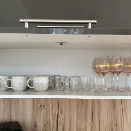 Luxury 4 Bedrooms Self Check In Out *